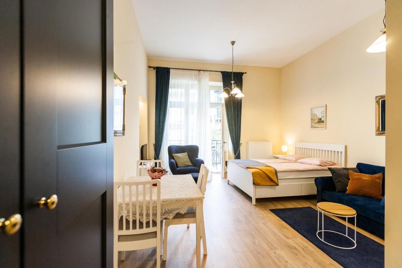 Vintage Sebastiana Apartment Krakau Buitenkant foto